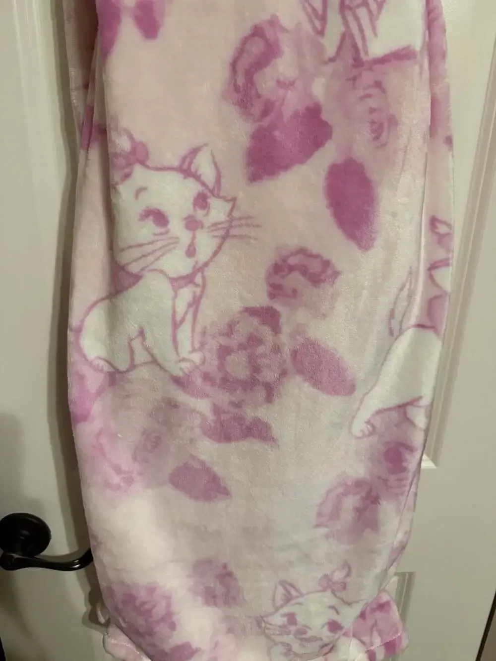 Disney The Aristocats Marie Pink Floral Plush Blanket Twin Size